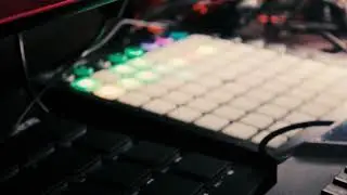 TAYLOR MUSIK MAKING  BOOM BAP BEAT ON NOVATION LAUNCHPAD