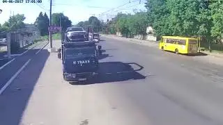 Аварии грузовиков и Фур Подборка 2017 030a963e f311 44fd 9b12 18230a309b79