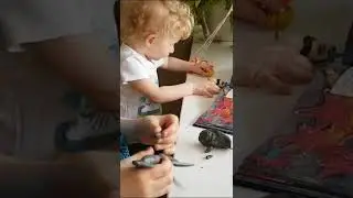 Giant squid made of plasticine/  Кальмар из пластилина/  Calamar de plastilina