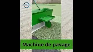 Machine de pavage et lisseuse à chaud pour sols sportifs