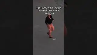 I PUT SOME MUSIC TO SEE WHAT HAPPENING 😲