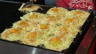 Okonomiyaki? No, this is Kyabetsuyaki - japanese street food