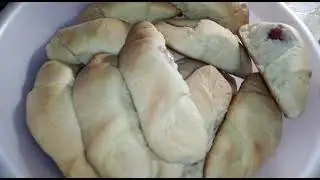 Рогалики с клубникой / Жизнь в селе.