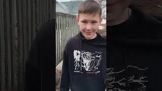 Когда палец засунул не туда .