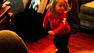 Little Girl Dancing: Sexy and I Know It