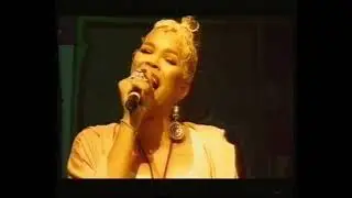 Soul II Soul - Live at Brixton Academy - Keep On Movin' 1990
