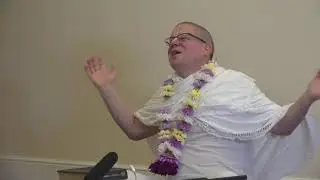 Morning class with Prabhu Gadādhara Paṇḍita Dāsa, Oct 18, 2024.