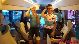 Фабио Ару танцует Макарену