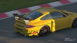 Gran Turismo 7 - Coming from the back in the 997 GT3