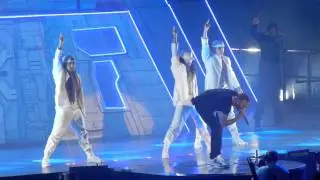 Concert Chris Brown 5/12/2012 - Turn up the music