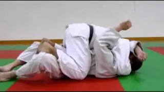 Judo - Ne Waza - Renversement selon Manu 01.avi