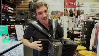 Pavel Moreno (acordeonista y segunda voz de Los Alegres del Barranco)