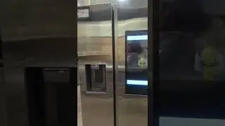 Best Buy Refrigerator playing 10 hours of Shreksophone