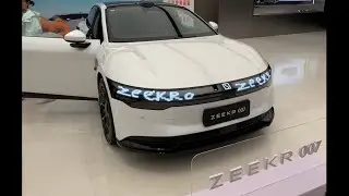 ZEEKR 007. Передаем окружающим послание из салона 🖊️