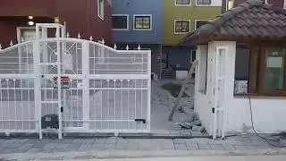 BAHCE KAPISI