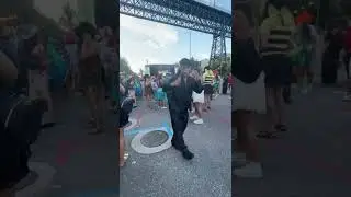 Popsa Shuffle Dance