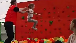 уволен