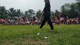 Pertunjukan kuda lumping atau ebeg di Desa Pengadegan