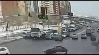 Полицейский пострадал при попытке остановить пьяного водителя большегруза