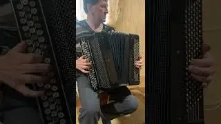Продаю цельно планочный баян