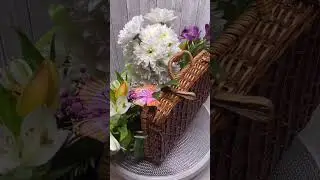 Собака из живых цветов #florist #flowers #dog #собака #букет #собачка #bouquet