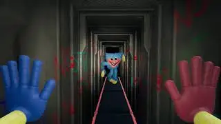 Huggy Wuggy chase