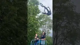 Double flips #surron #chibatterysystems #chimegaride