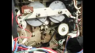 Vesna 212s-4 tape recorder. First stage of repair. Tape transport mechanism. Belt replacement.