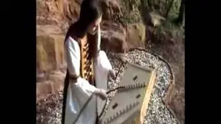 Beautiful Medieval Hammered dulcimer Playing