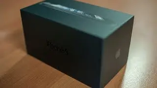 Apple iPhone 5 Unboxing and Overview