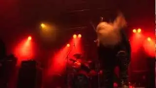 ARCH ENEMY - Beast Of Man + lyrics