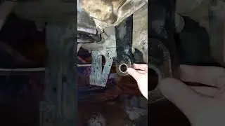 шакман Ф2000, гур, верхний сальник, не правильно собрали Гур, ошибки.