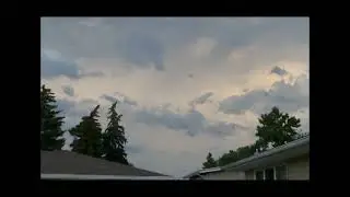 3 minutes of a lightning storm compressed to 30 seconds