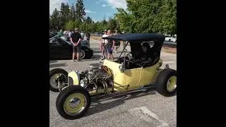T-Buckets are cool! This one was arriving at @supercarsunday_official
