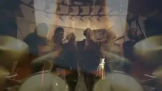 Turn Against - Foglie di piombo - (Official DIY video)