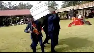 NERI che ballano con LA BARA! video DIVERTENTI!