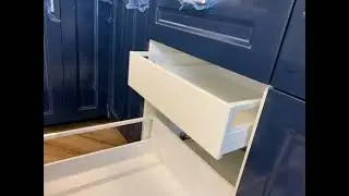 Кухня IKEA в комбинации синий низ Акстад и белый верх Стенсунд. Готова к употреблению..😏