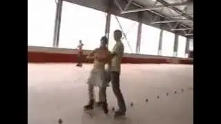 Офигенный слалом на роликовых коньках! Это завораживает! •MixExtremeTV•