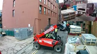 MANITOU OFFLOAD BUSY STREET || LORRY LOADER CRANE / HIAB DELIVERY