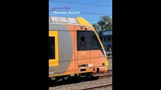 The Waratah departs #trains #sydneytrains