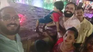my daughter is enjoying with water fountain at Eskon Temple Kailash collony please subscribe & share
