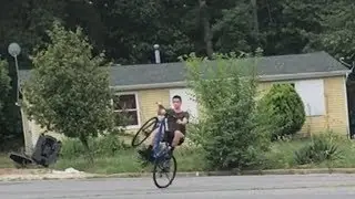 clown check