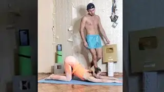Yoga Girl Vs Bugworkout!🧘‍♀️ 