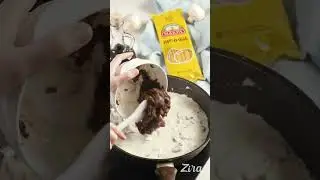 Паста с карамелизированным луком и грибами в сливочном соусе