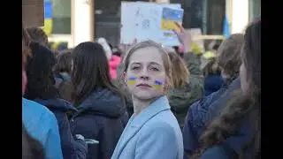 „Človečina to ľudské v nás“  kurátorský výber 2022