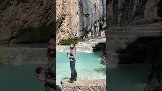 Águas turquesas impressionantes de Millpu • Expedição Peru 16º dia
