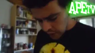 APEtv's spicy noodle challenge (HOTTEST NOODLES IN AUSTRALIA)