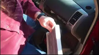 Change a Prius air filter in 30 seconds! Gen II, 2004-2009 toyota