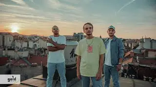 THE BIEBERS - Későn Érkezem (Official Music Video)