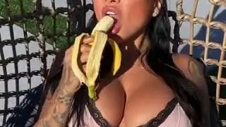 Eat your fruits www.onlyfans.com_seebrittanya tangerine